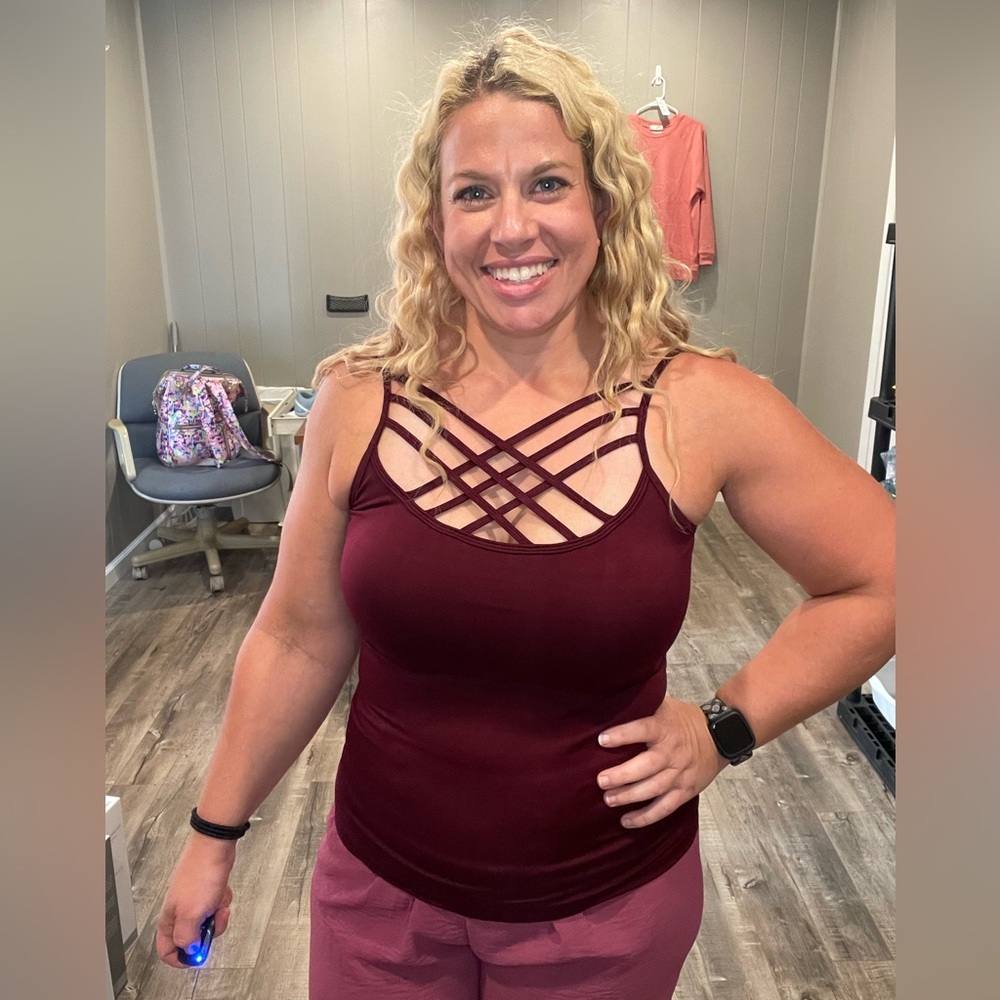 Zenana dark burgundy crisscross tank
